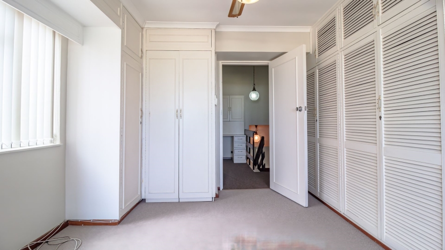 To Let 4 Bedroom Property for Rent in Gordons Bay Village Western Cape